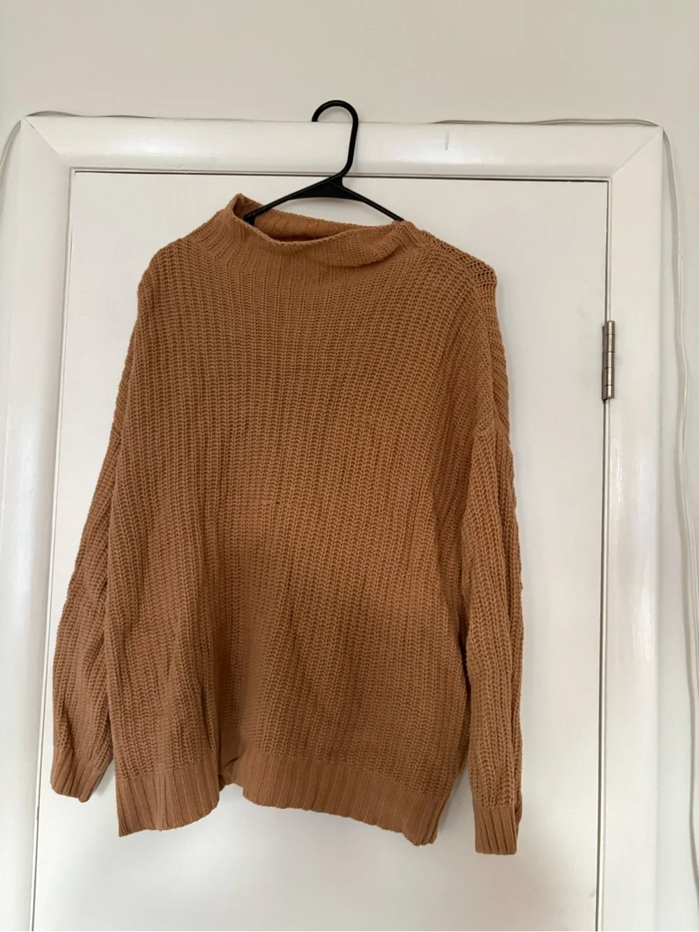 American Eagle Outfitters Camel Turtleneck Chunky Knit Sweater